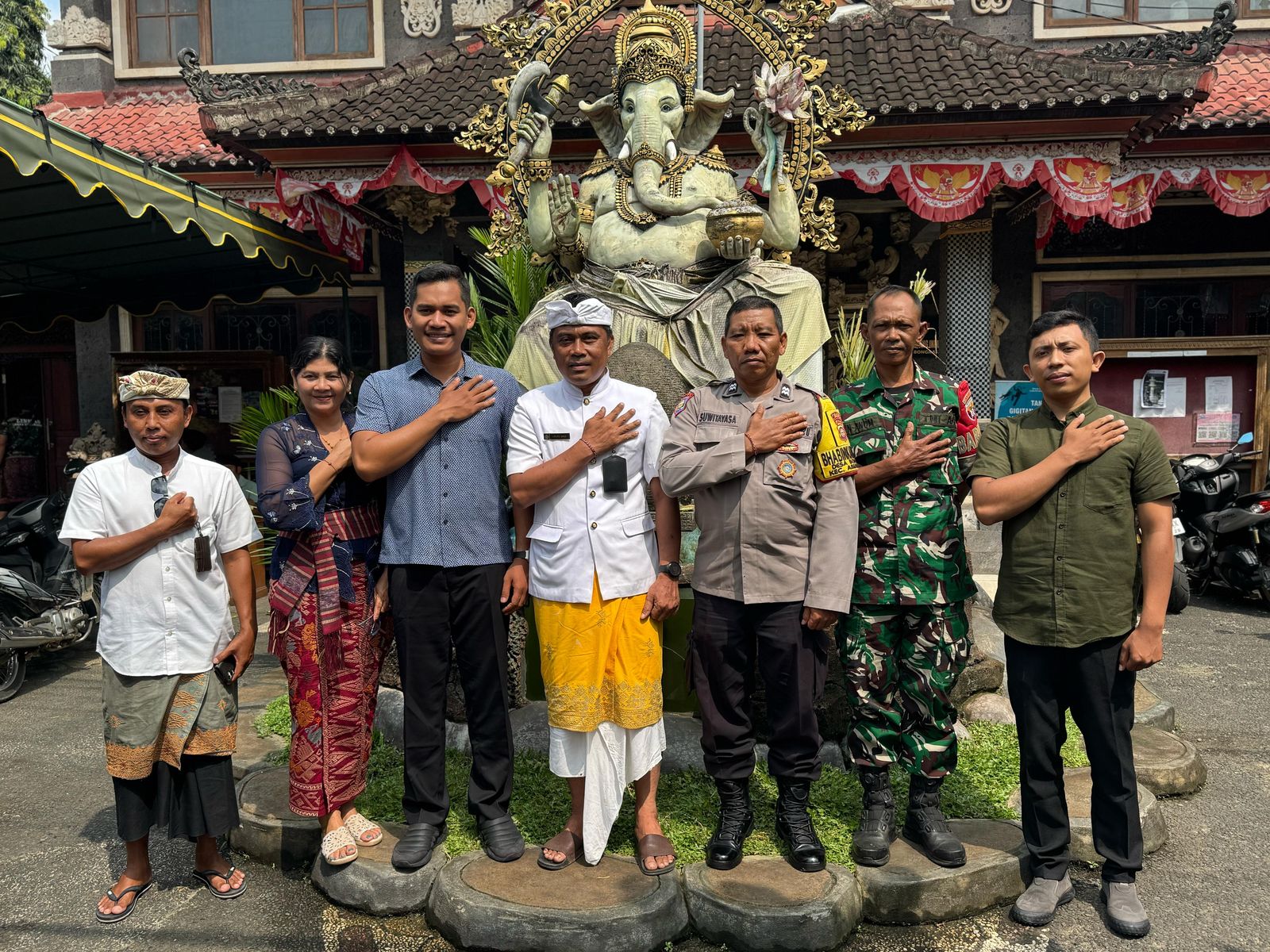 Tingkatkan Kolaborasi:Densus 88 Anti Teror Lakukan Kunjungan Silaturahmi ke Desa Bongkasa